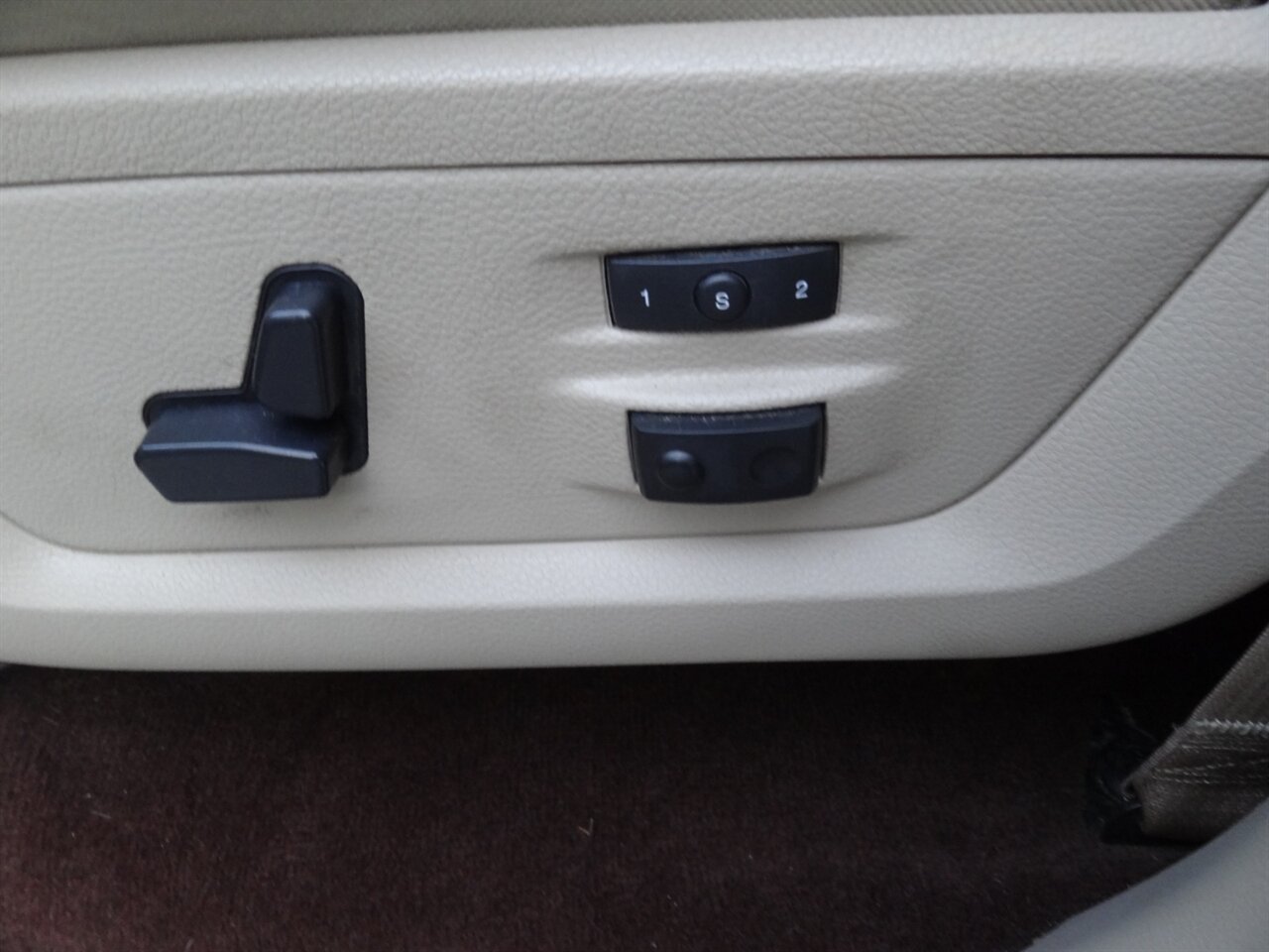 2014 RAM 1500 Laramie  4X4 - Photo 38 - Deland, FL 32720