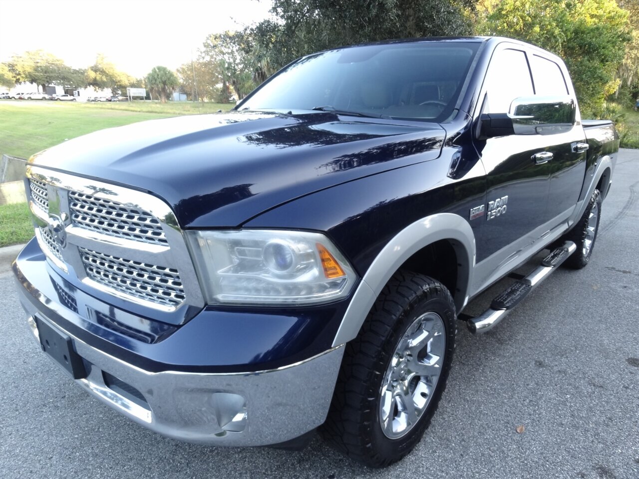 2014 RAM 1500 Laramie  4X4 - Photo 2 - Deland, FL 32720