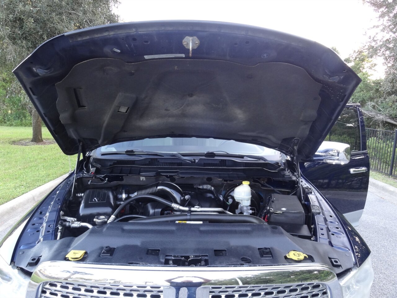 2014 RAM 1500 Laramie  4X4 - Photo 30 - Deland, FL 32720