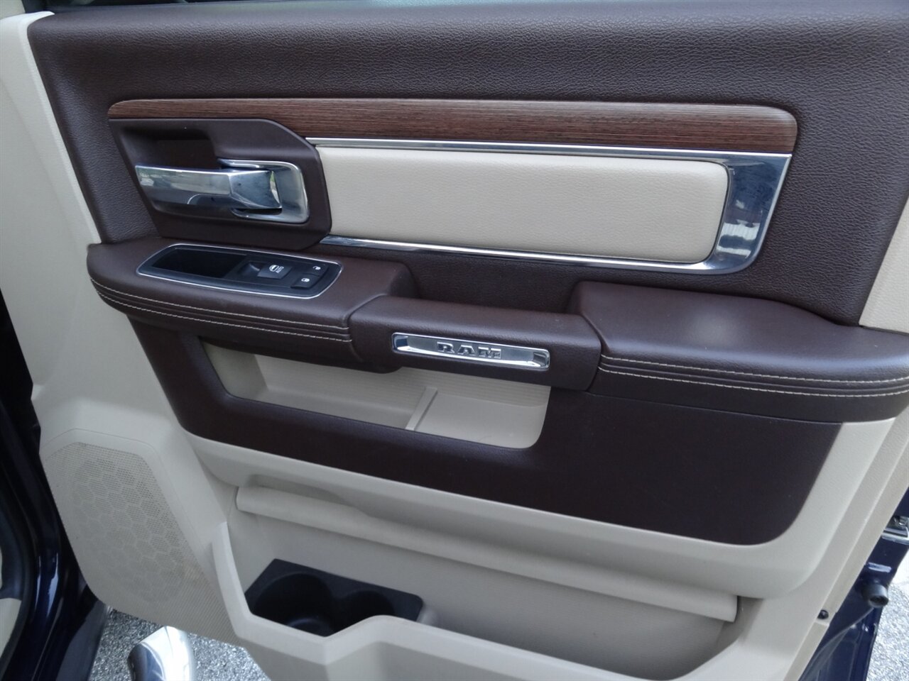 2014 RAM 1500 Laramie  4X4 - Photo 52 - Deland, FL 32720