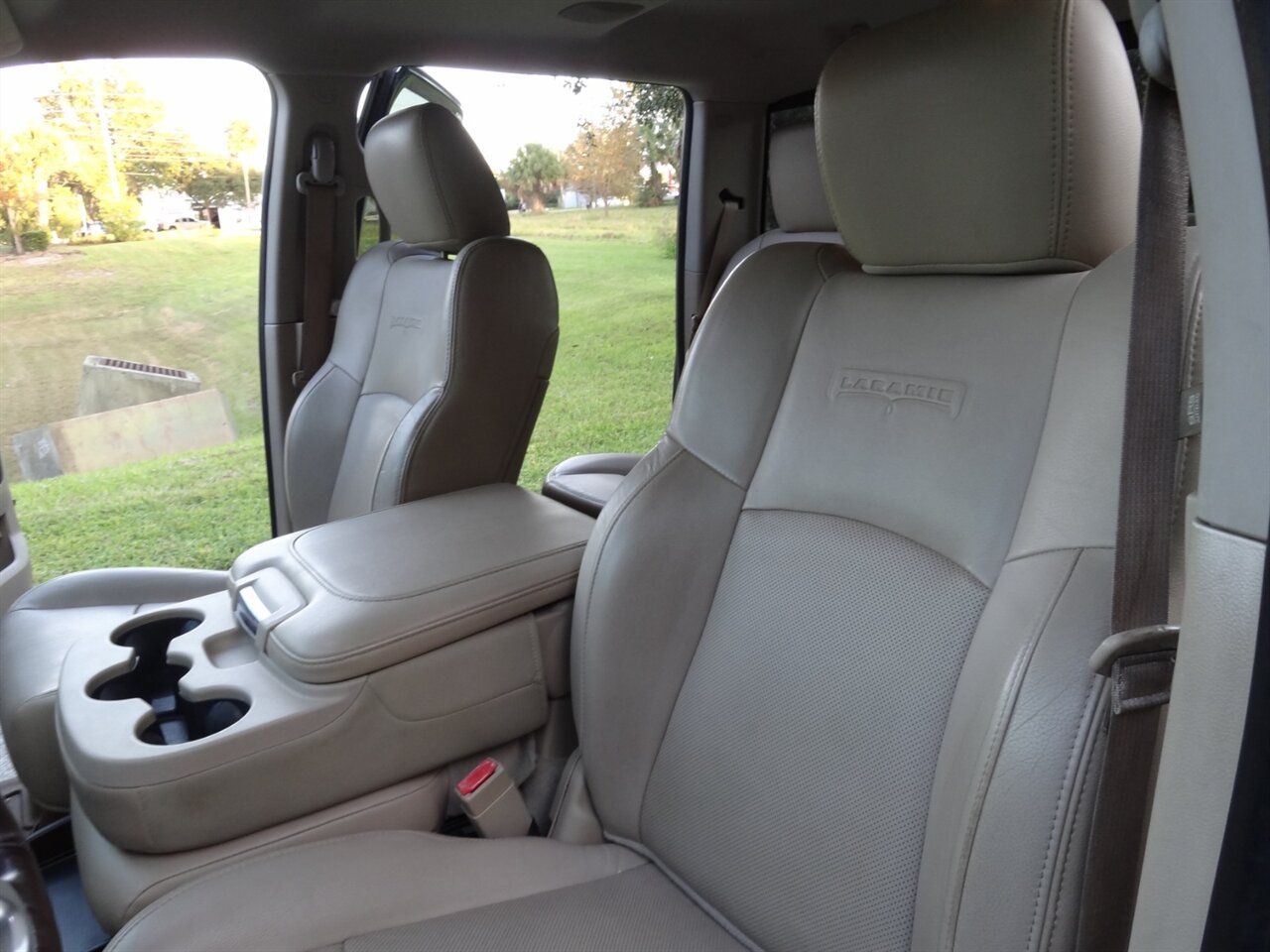 2014 RAM 1500 Laramie  4X4 - Photo 37 - Deland, FL 32720