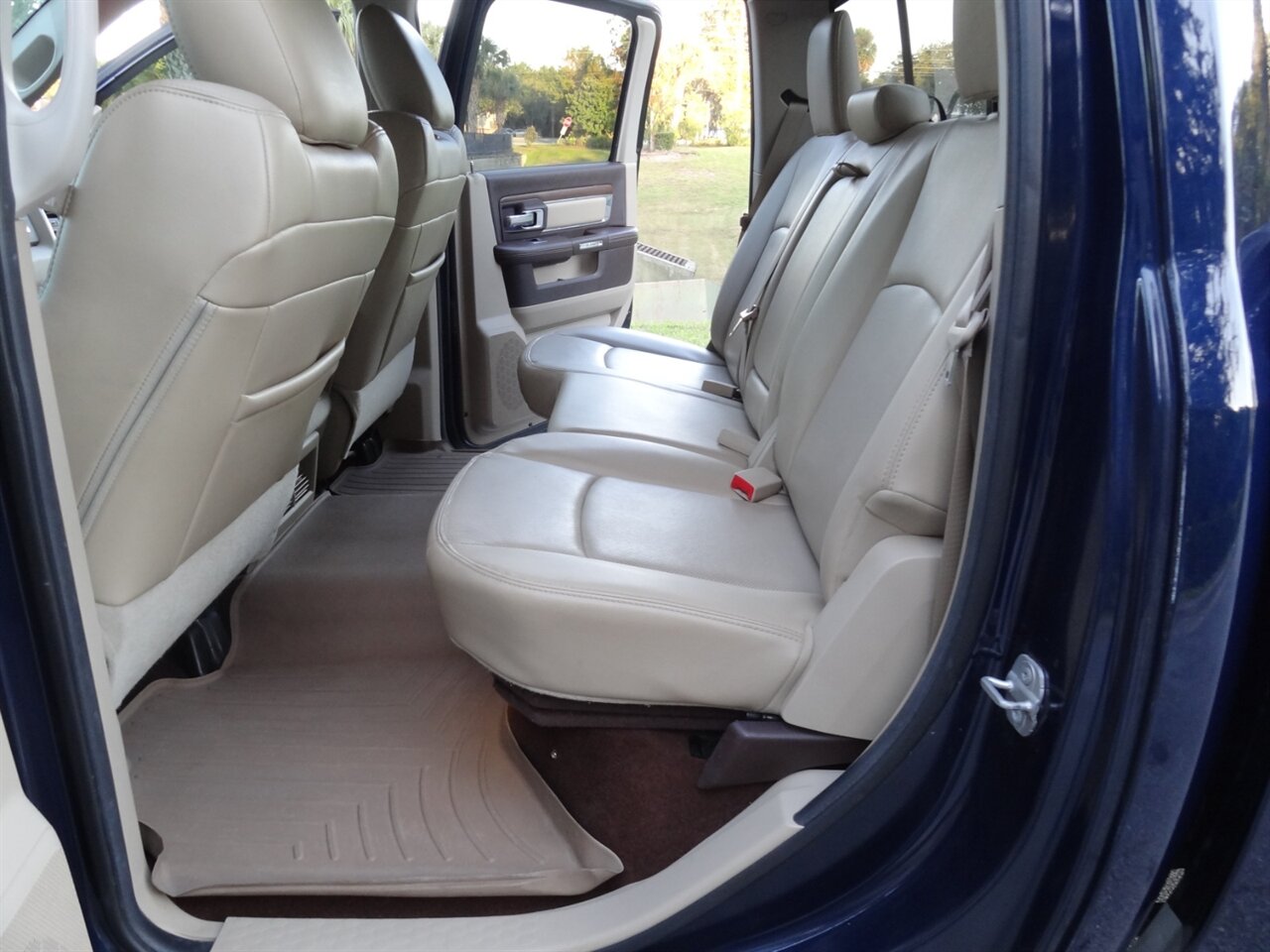 2014 RAM 1500 Laramie  4X4 - Photo 41 - Deland, FL 32720