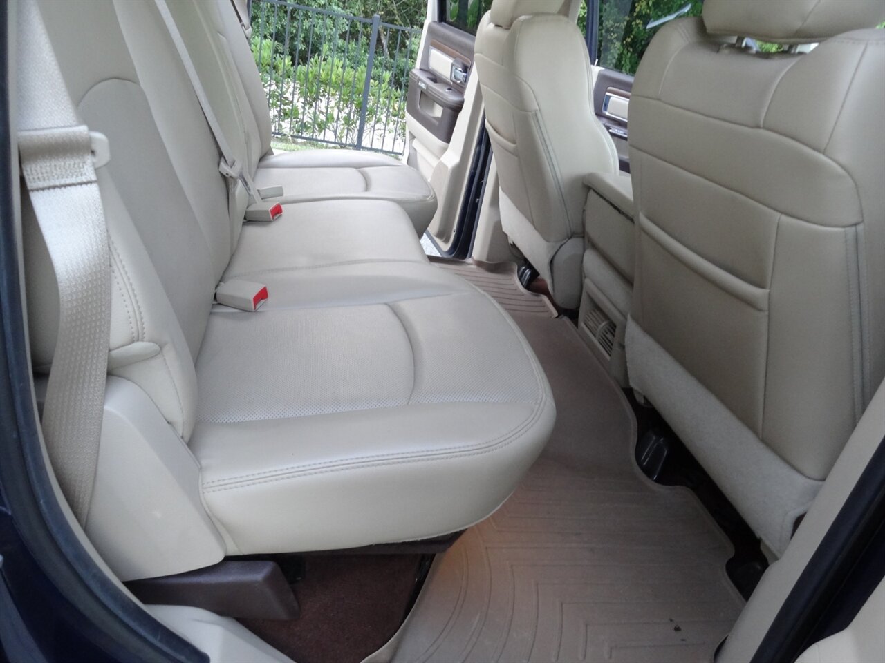 2014 RAM 1500 Laramie  4X4 - Photo 45 - Deland, FL 32720