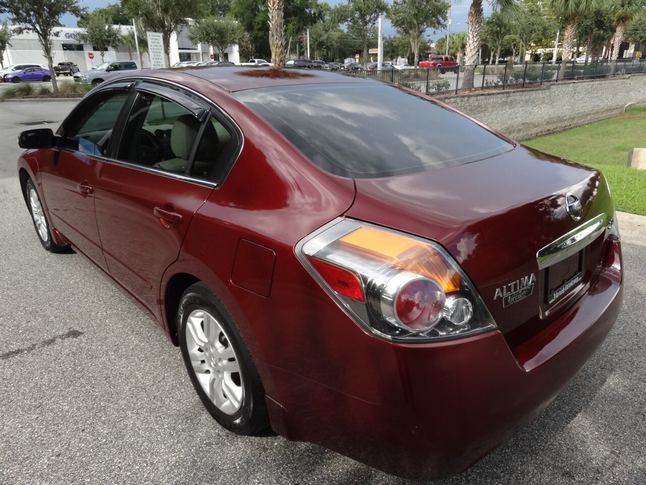 2012 Nissan Altima 2.5  S - Photo 4 - Deland, FL 32720
