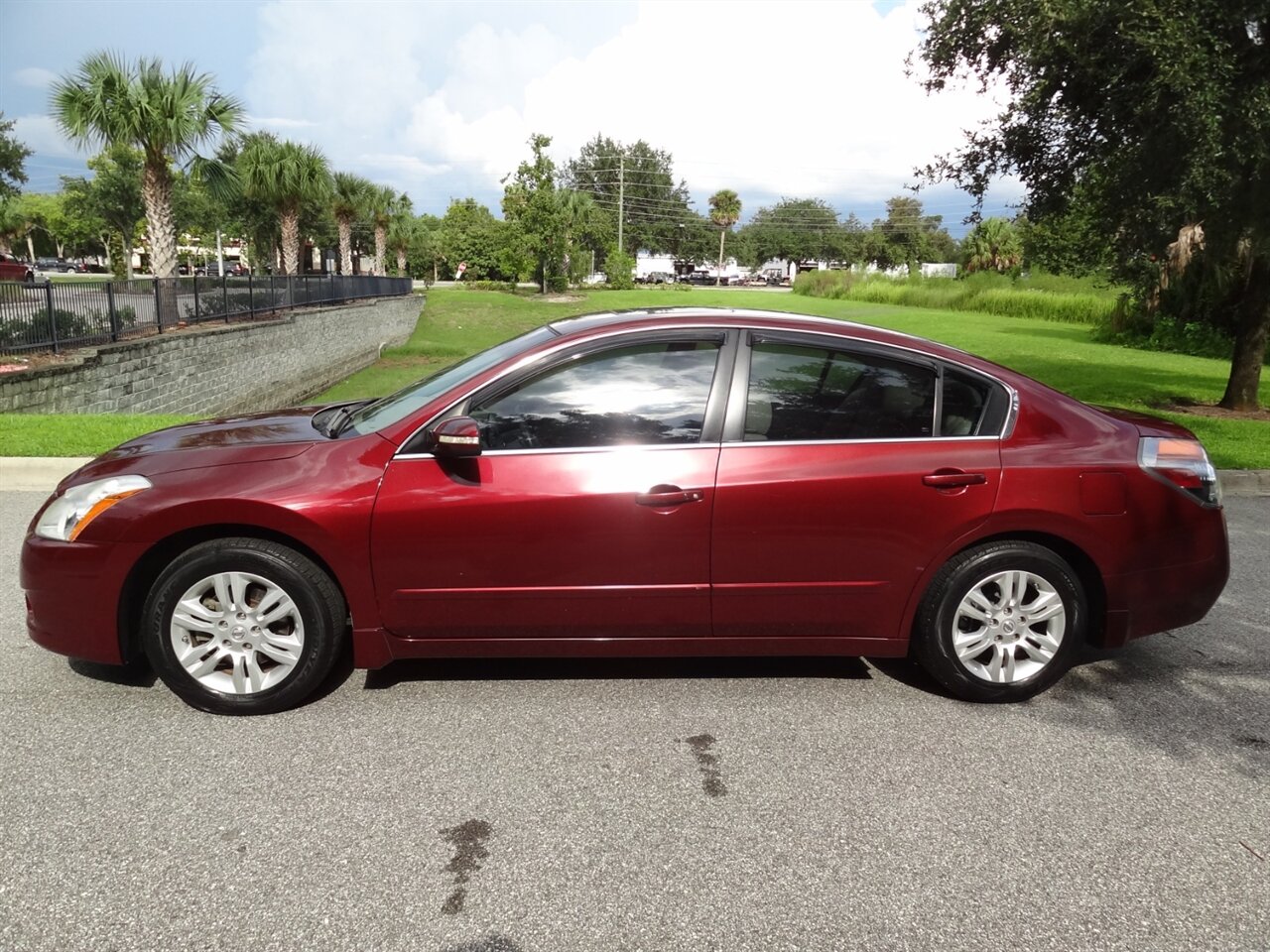2012 Nissan Altima 2.5  S - Photo 16 - Deland, FL 32720