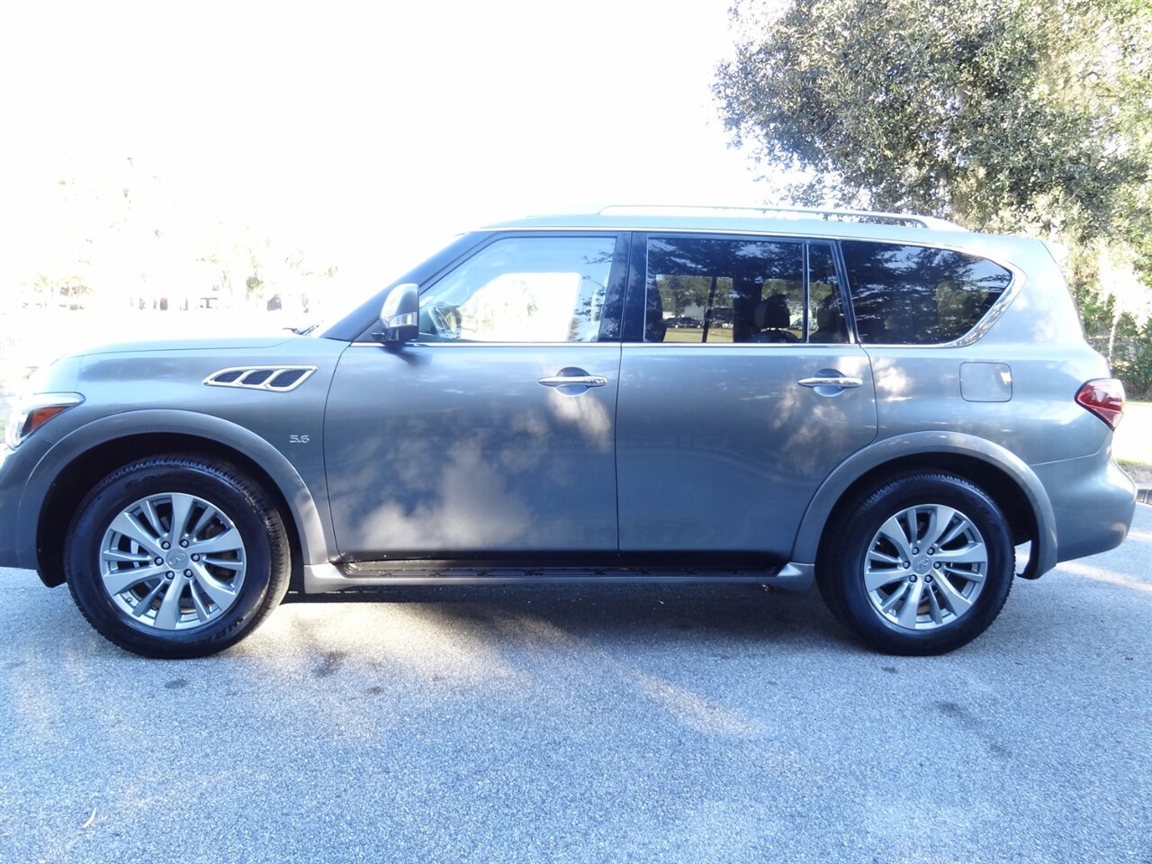 2015 INFINITI QX80 Premium - Photo 11 - Deland, FL 32720
