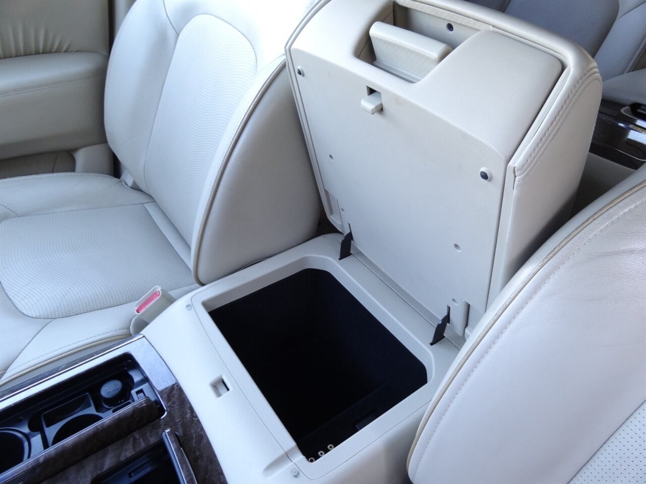 2015 INFINITI QX80 Premium - Photo 39 - Deland, FL 32720