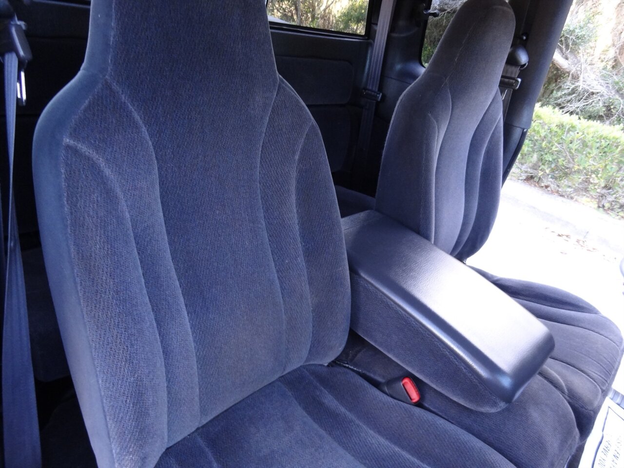 2000 Dodge Dakota SLT   - Photo 39 - Deland, FL 32720