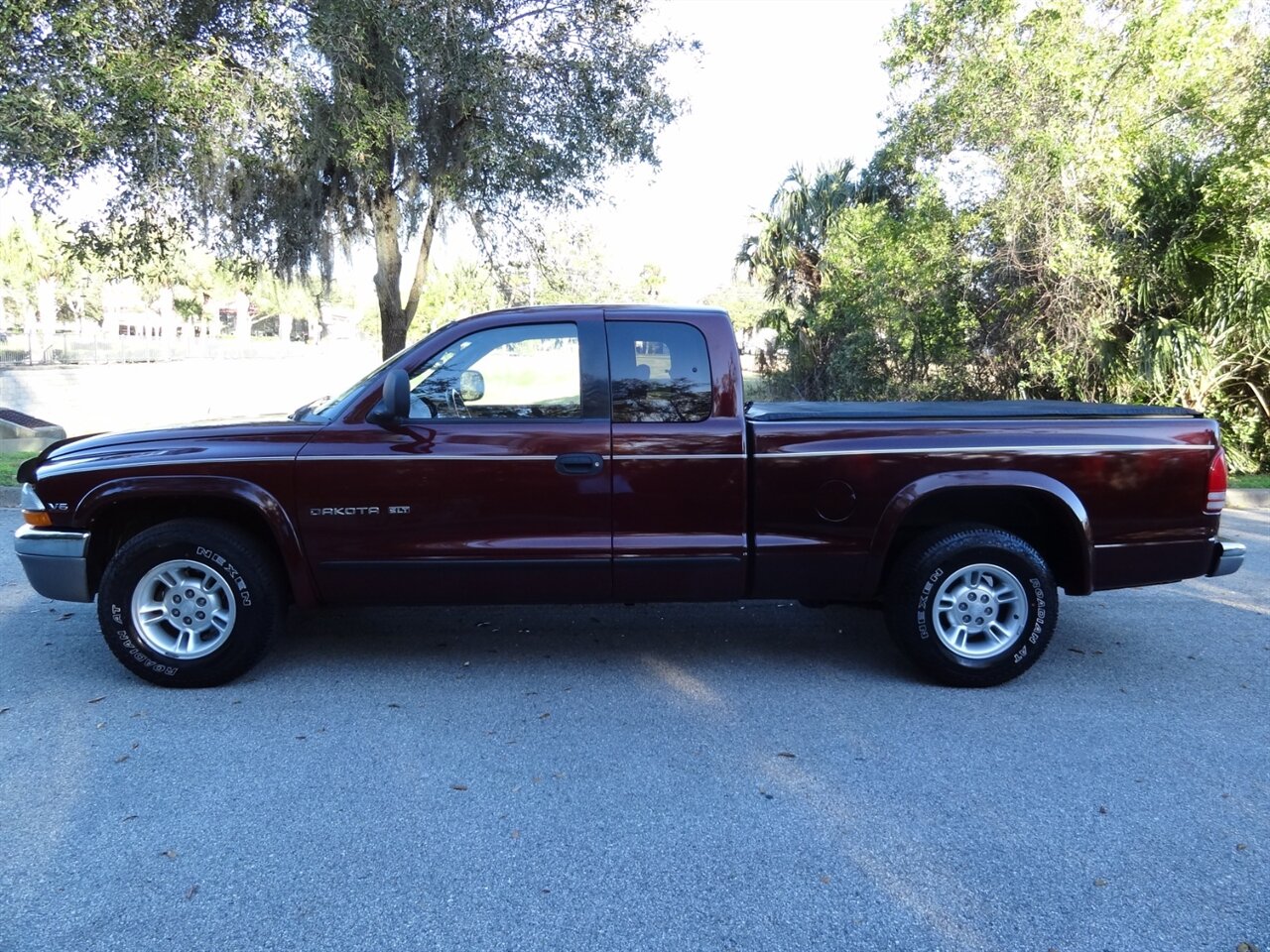 2000 Dodge Dakota SLT   - Photo 16 - Deland, FL 32720