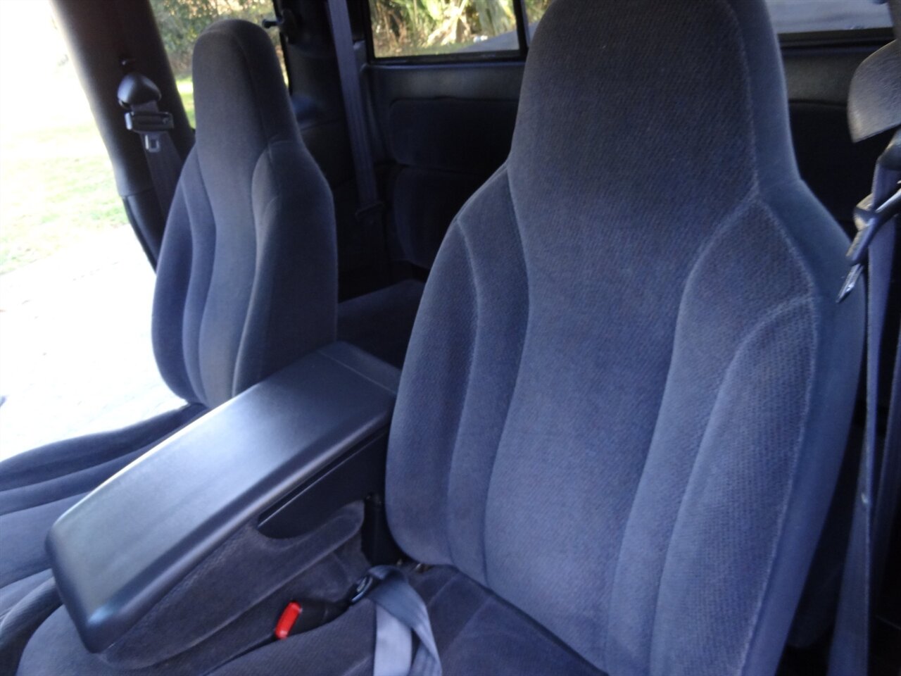 2000 Dodge Dakota SLT   - Photo 33 - Deland, FL 32720