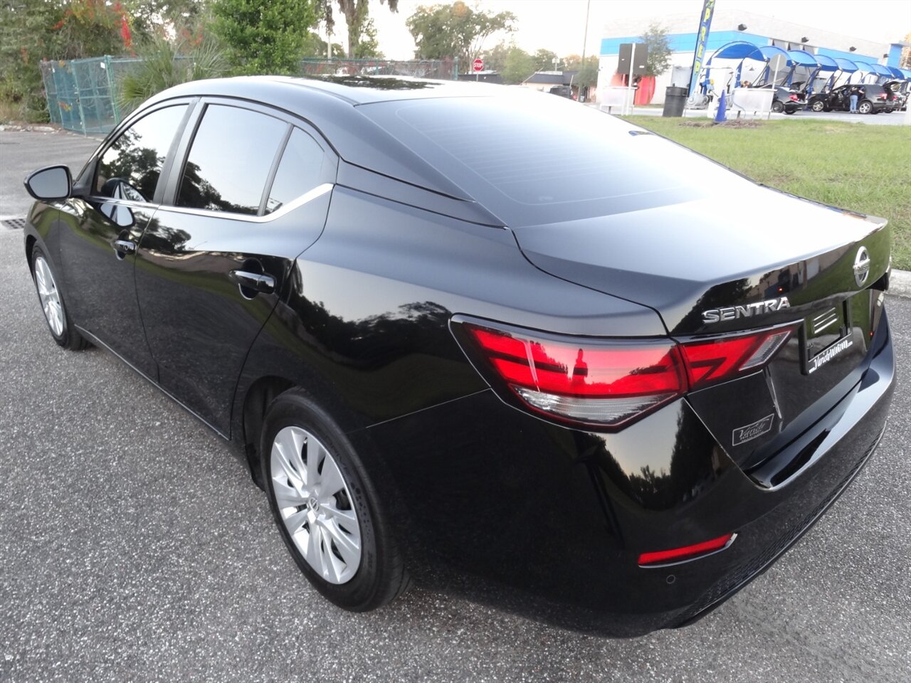 2020 Nissan Sentra S - Photo 4 - Deland, FL 32720