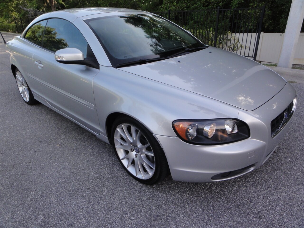 2008 Volvo C70 T5 Premium convertible - Photo 5 - Deland, FL 32720