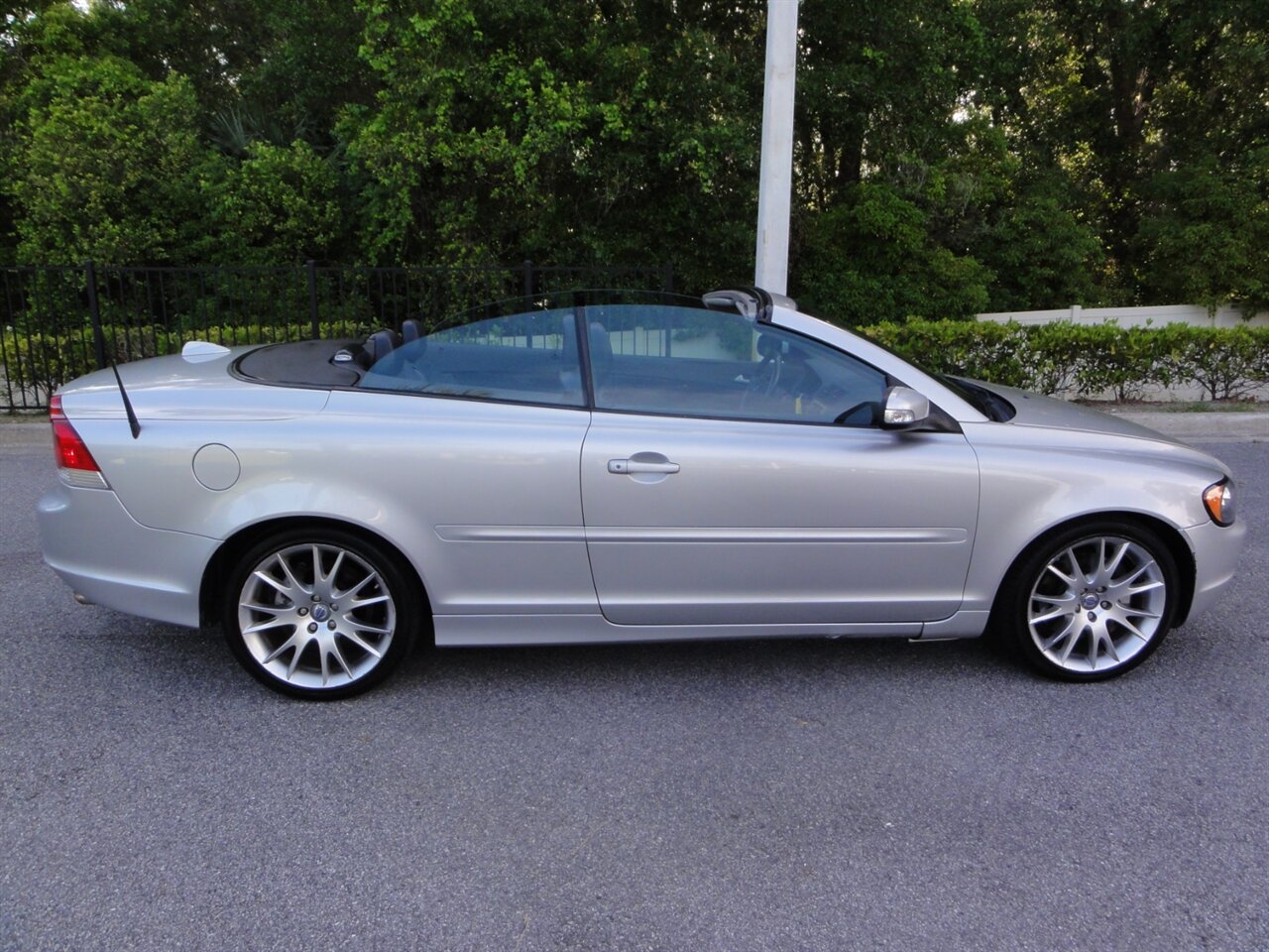 2008 Volvo C70 T5 Premium convertible - Photo 21 - Deland, FL 32720