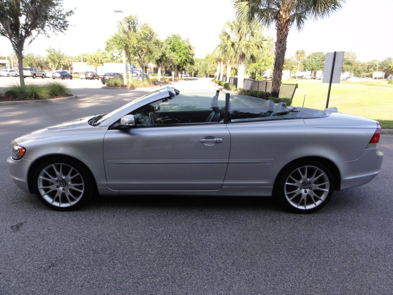 2008 Volvo C70 T5 Premium convertible - Photo 23 - Deland, FL 32720