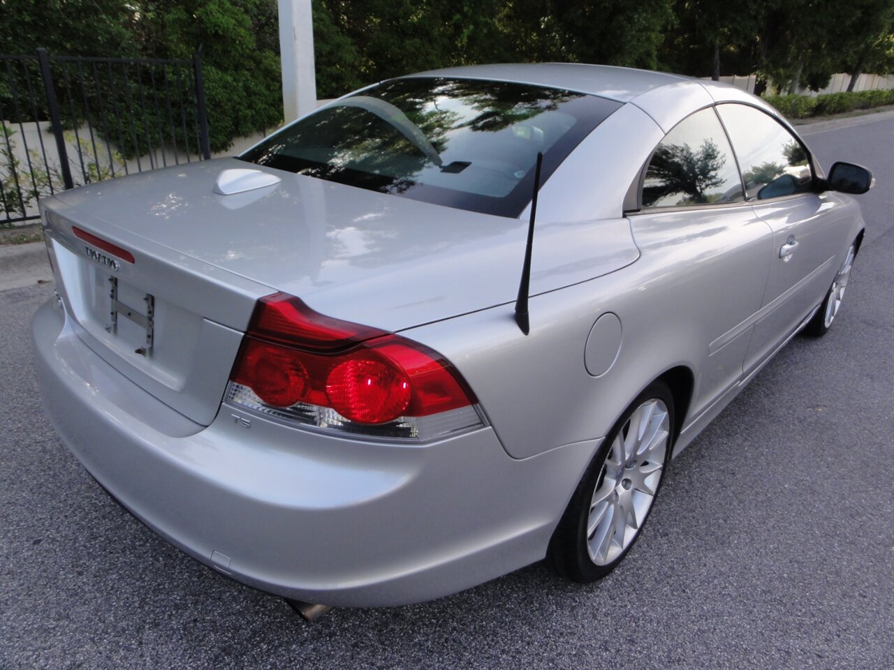2008 Volvo C70 T5 Premium convertible - Photo 9 - Deland, FL 32720