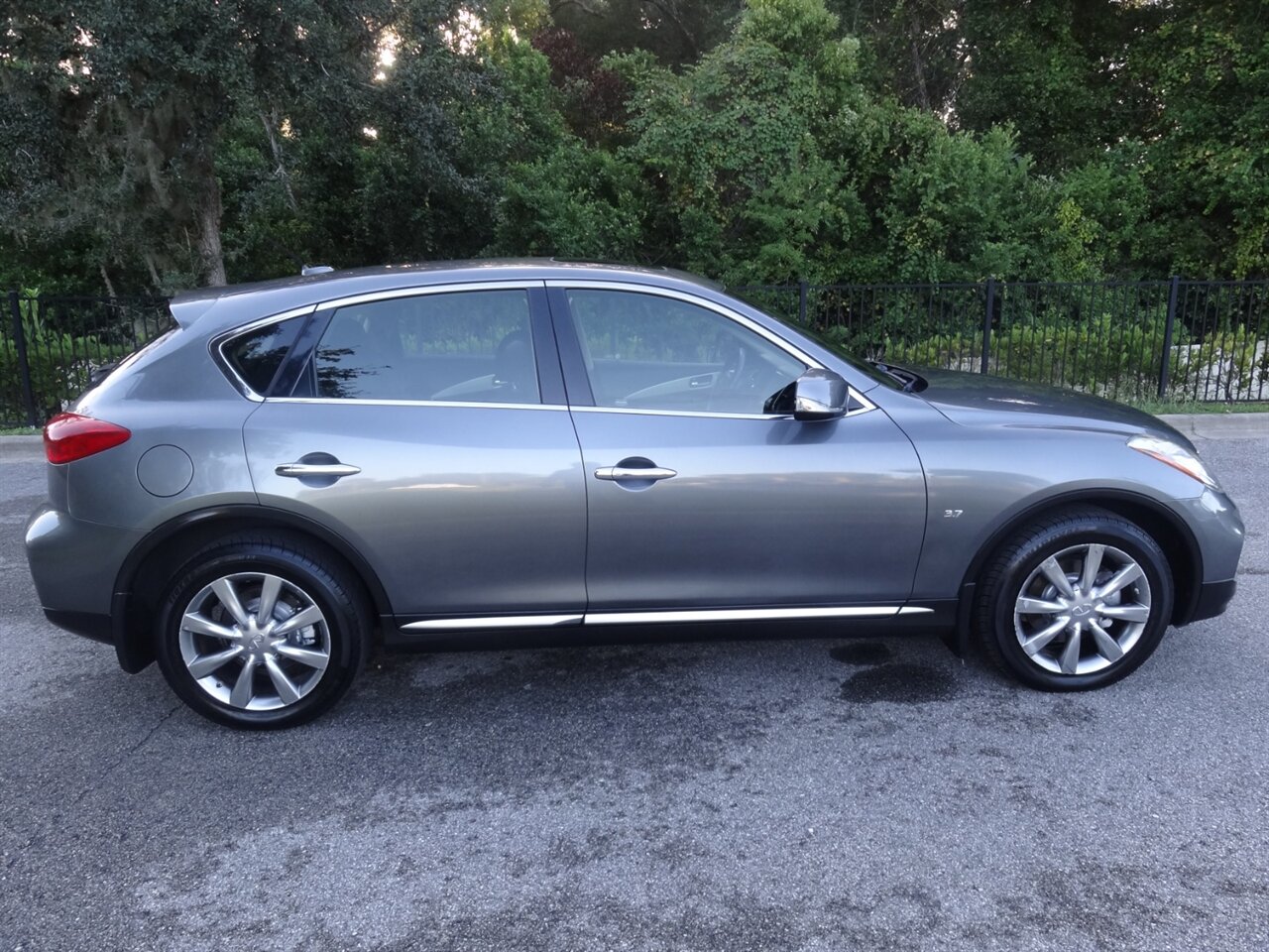 2017 INFINITI QX50 Premium - Photo 17 - Deland, FL 32720