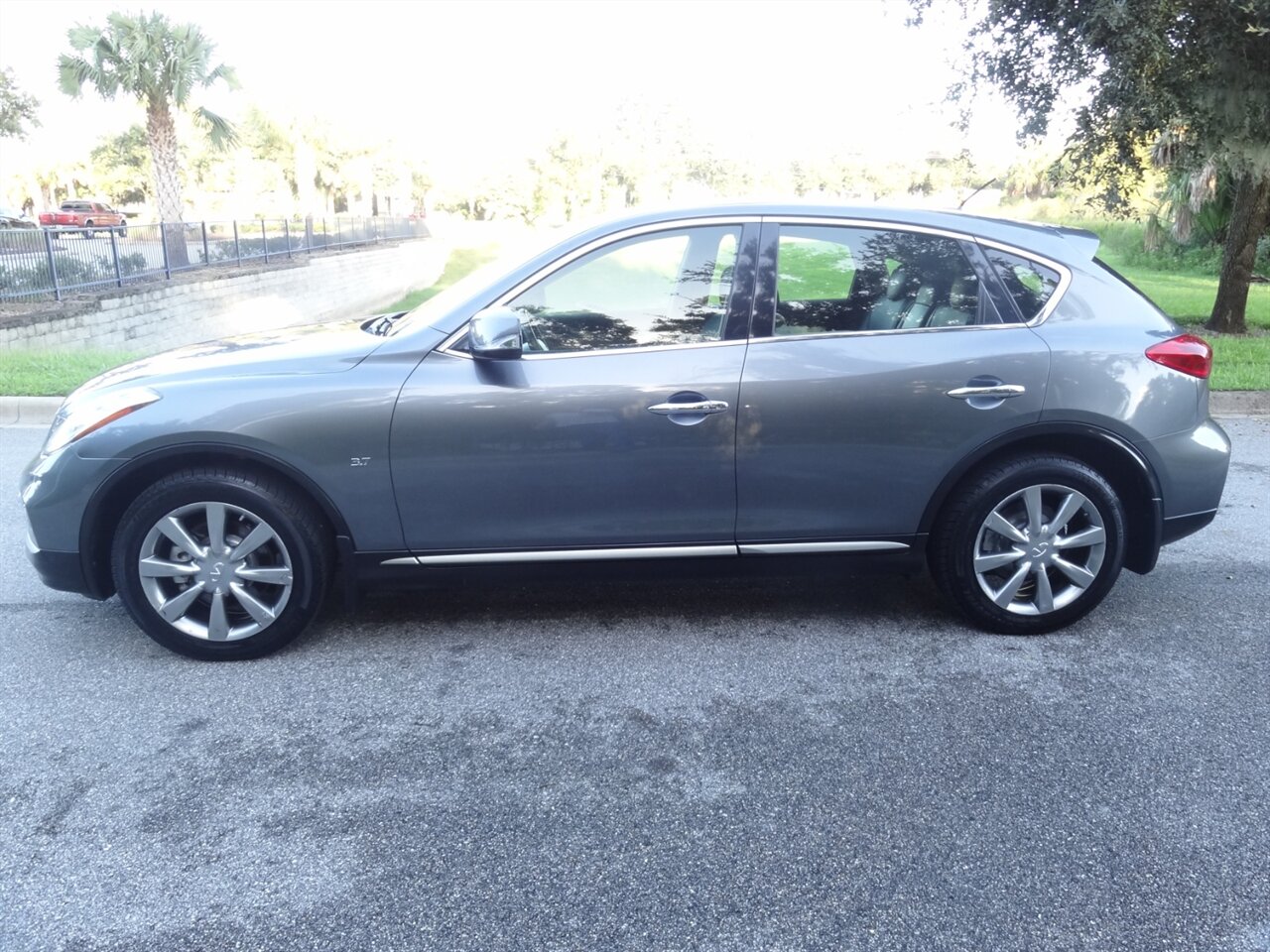 2017 INFINITI QX50 Premium - Photo 18 - Deland, FL 32720