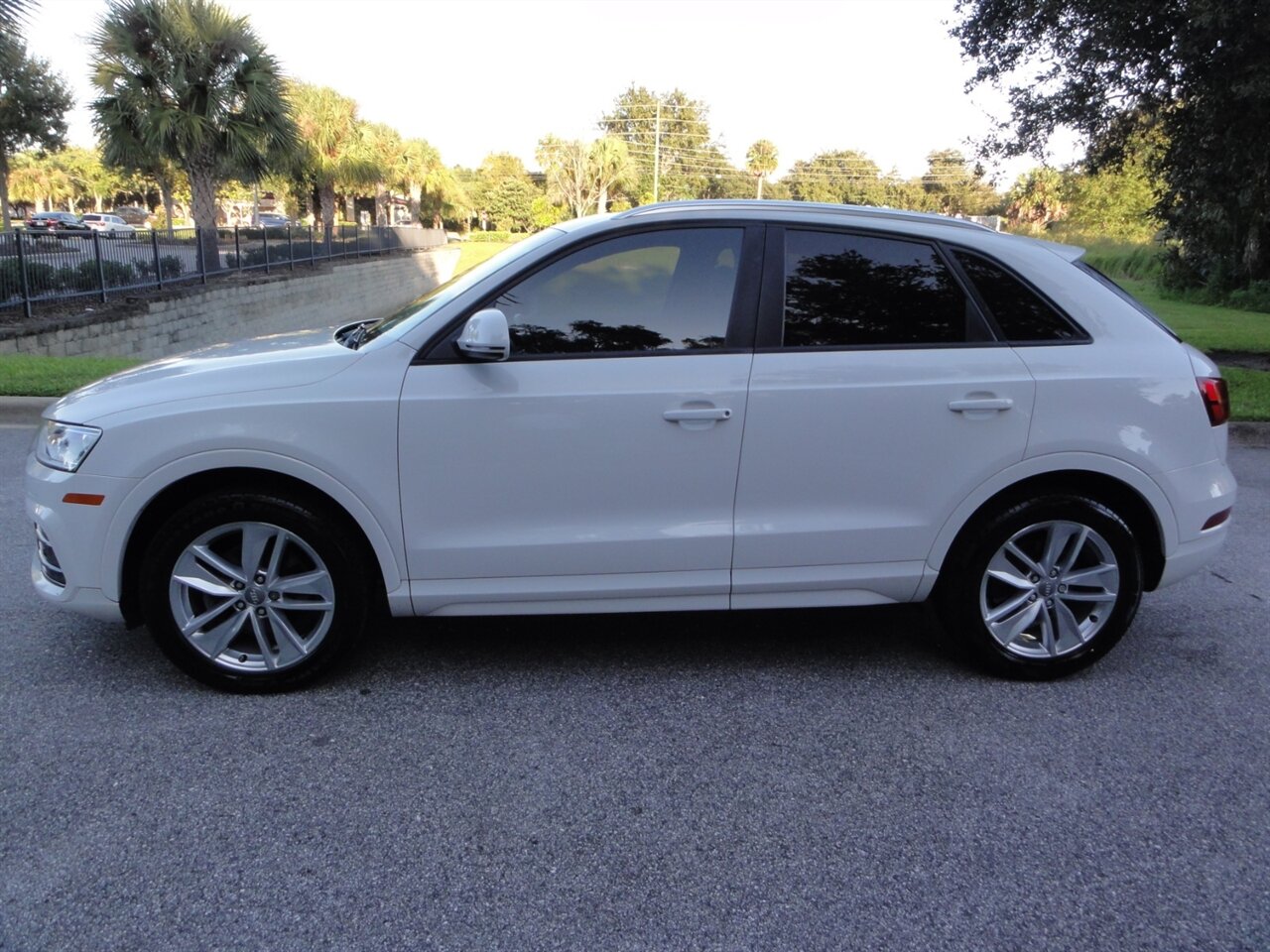 2017 Audi Q3 2.0T Premium - Photo 16 - Deland, FL 32720