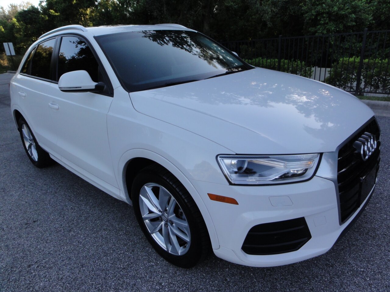 2017 Audi Q3 2.0T Premium   - Photo 1 - Deland, FL 32720