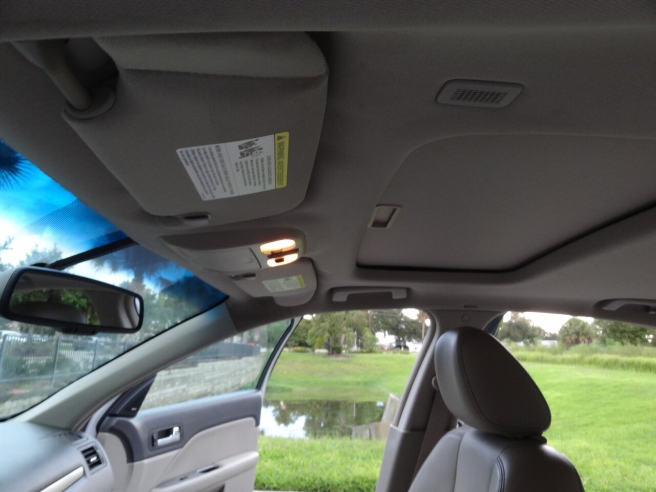 2010 Ford Fusion Hybrid Limited - Photo 34 - Deland, FL 32720