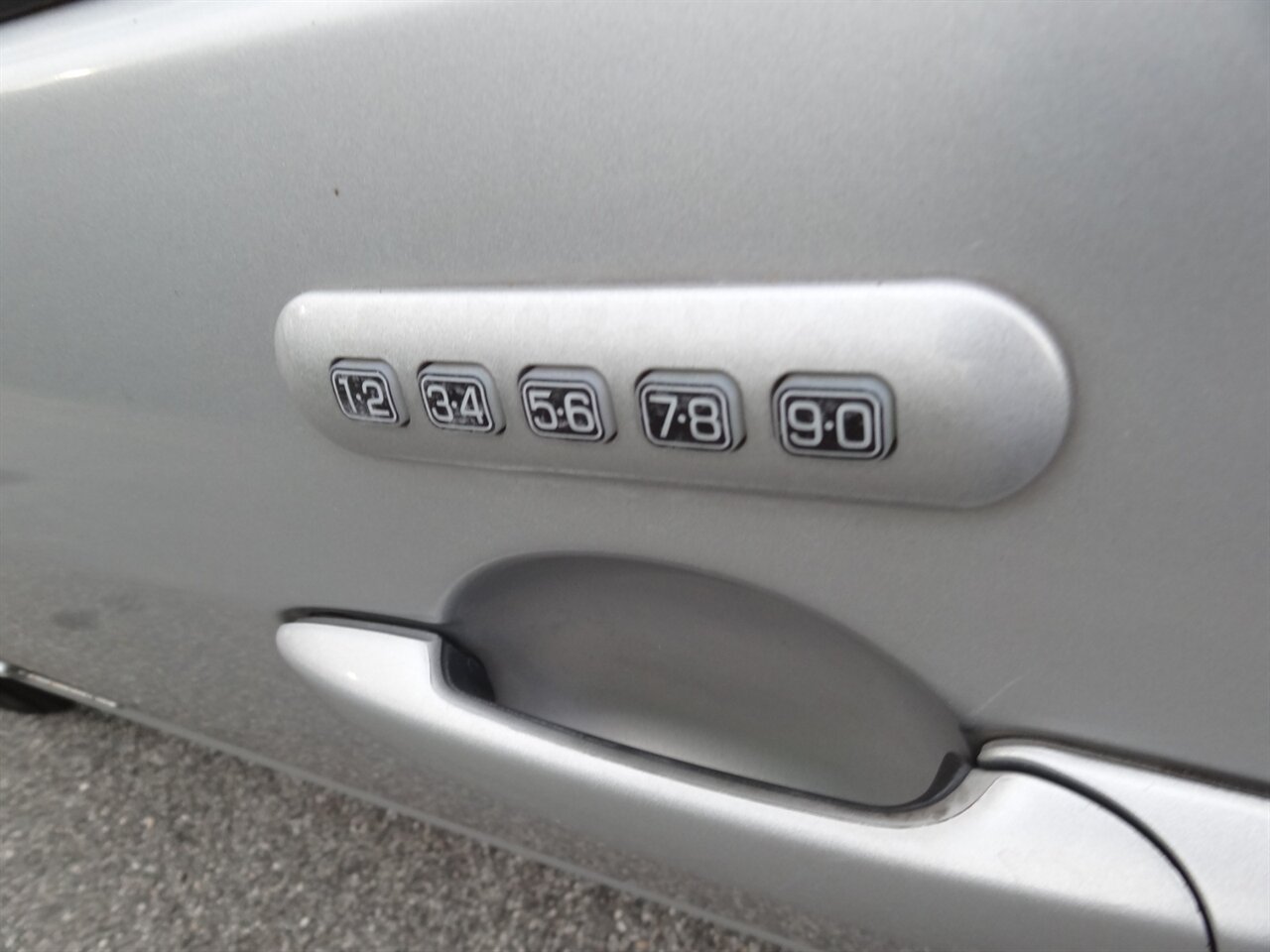 2010 Ford Fusion Hybrid Limited - Photo 24 - Deland, FL 32720