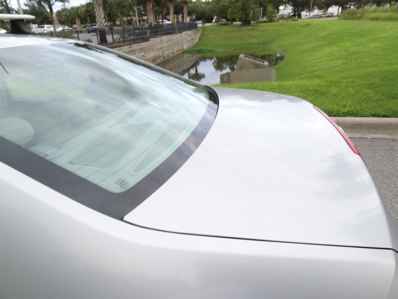 2010 Ford Fusion Hybrid Limited - Photo 21 - Deland, FL 32720