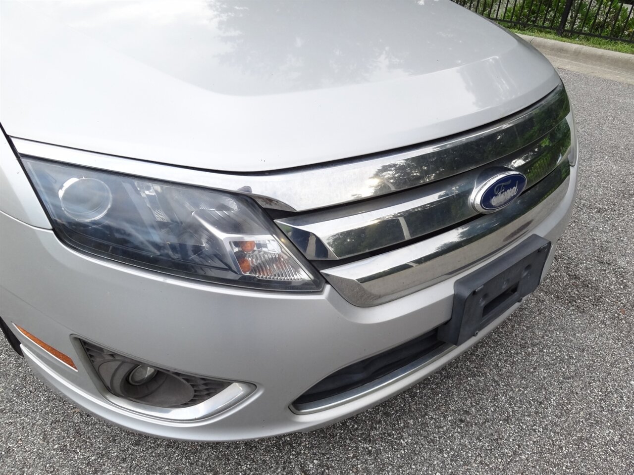 2010 Ford Fusion Hybrid Limited - Photo 6 - Deland, FL 32720