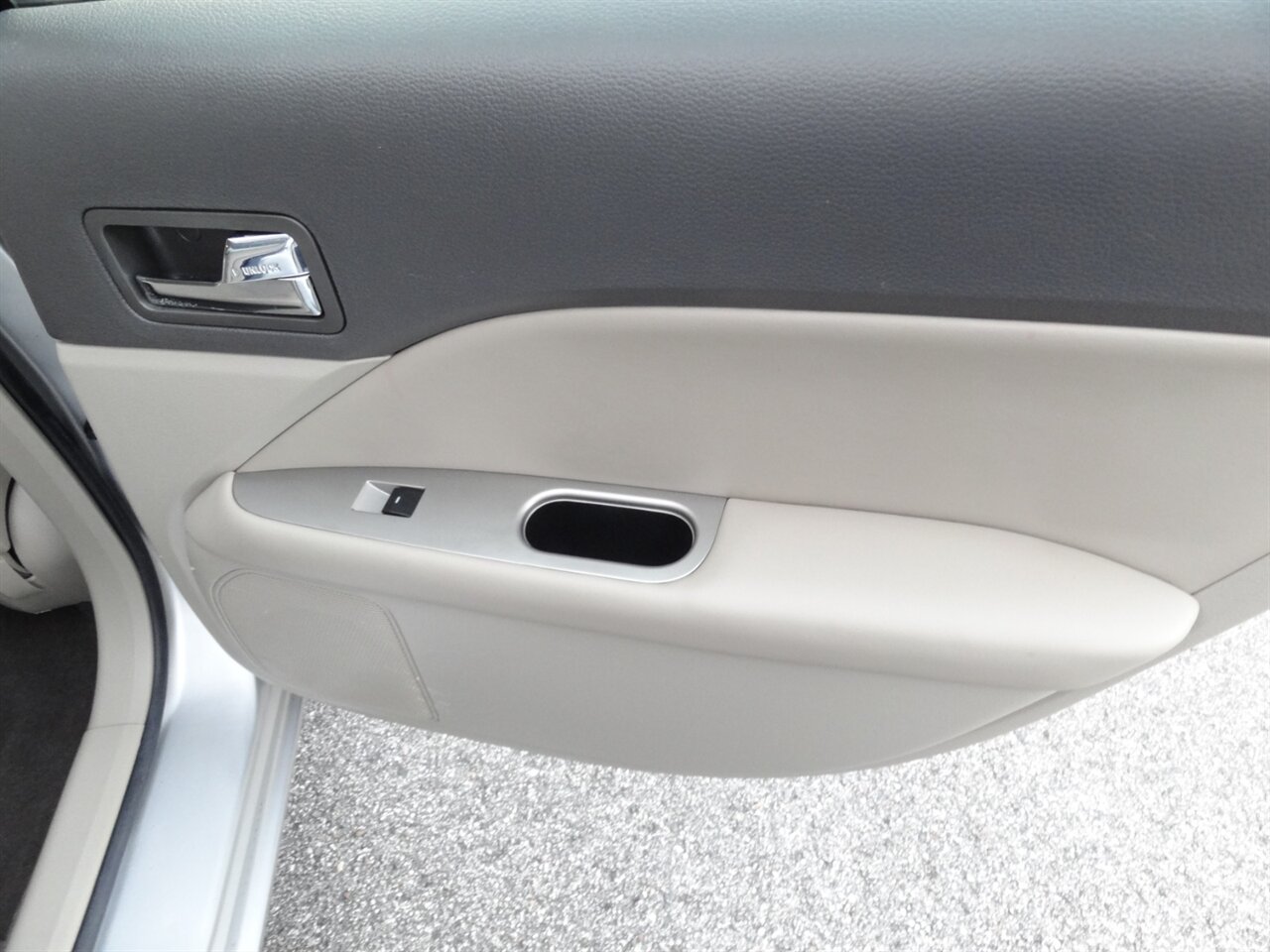 2010 Ford Fusion Hybrid Limited - Photo 39 - Deland, FL 32720