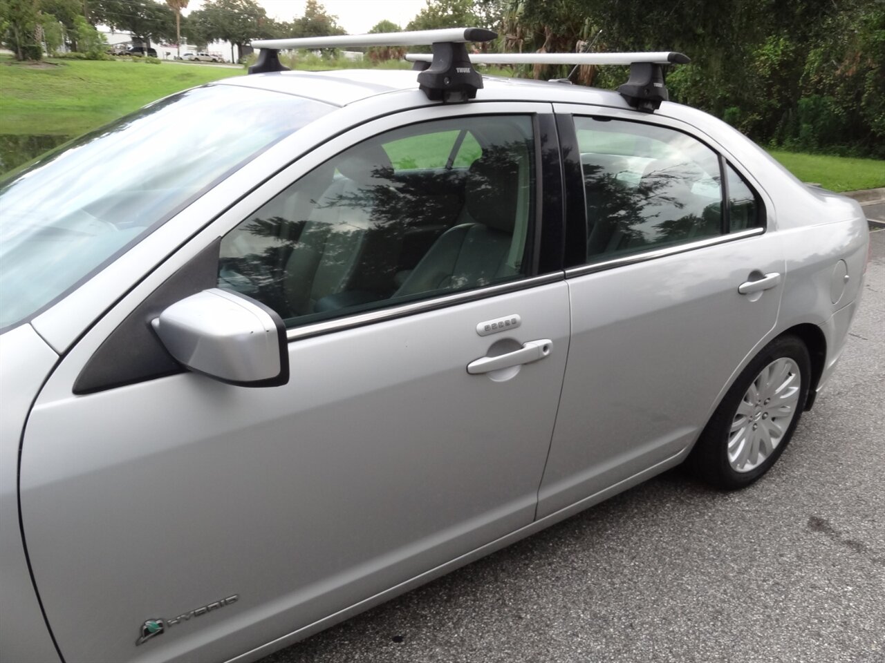 2010 Ford Fusion Hybrid Limited - Photo 11 - Deland, FL 32720