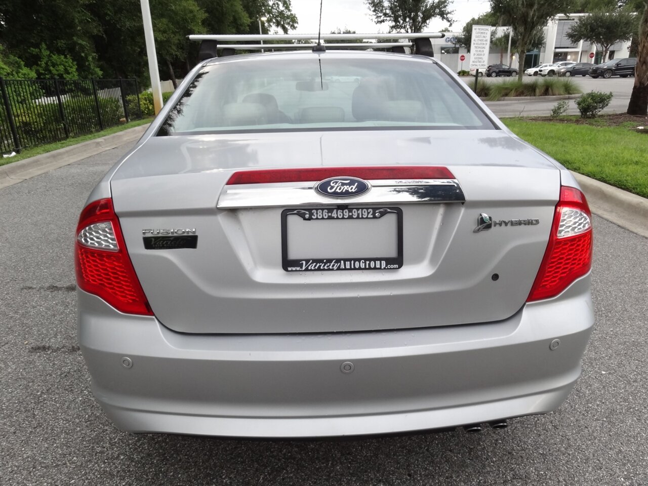 2010 Ford Fusion Hybrid Limited - Photo 14 - Deland, FL 32720