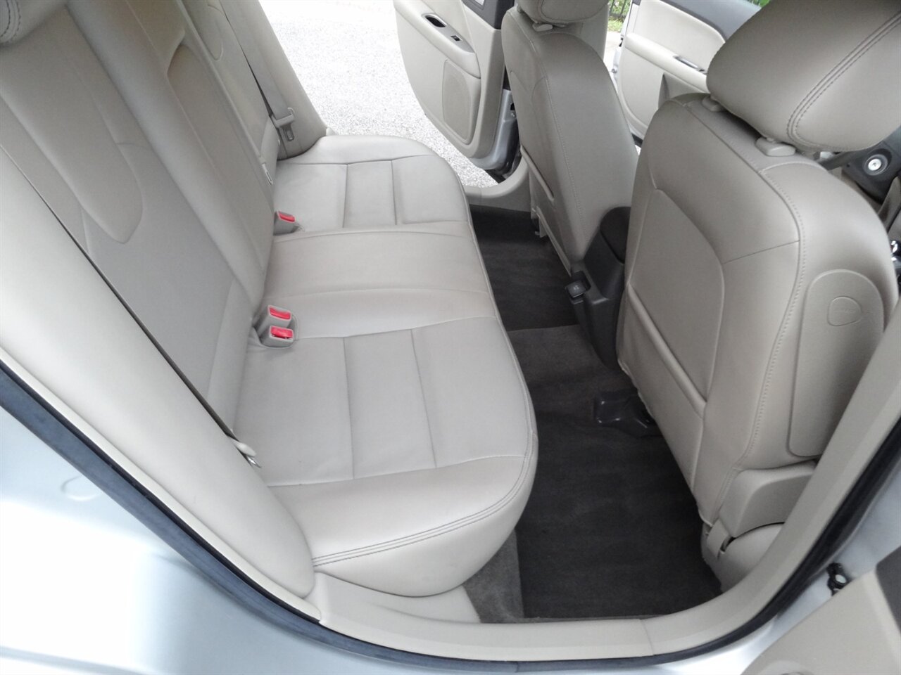 2010 Ford Fusion Hybrid Limited - Photo 38 - Deland, FL 32720