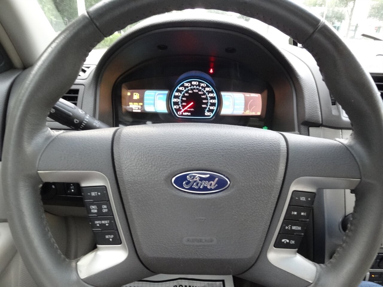 2010 Ford Fusion Hybrid Limited - Photo 43 - Deland, FL 32720