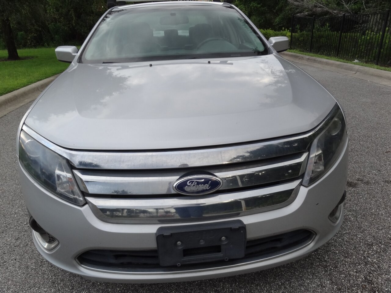 2010 Ford Fusion Hybrid Limited - Photo 5 - Deland, FL 32720