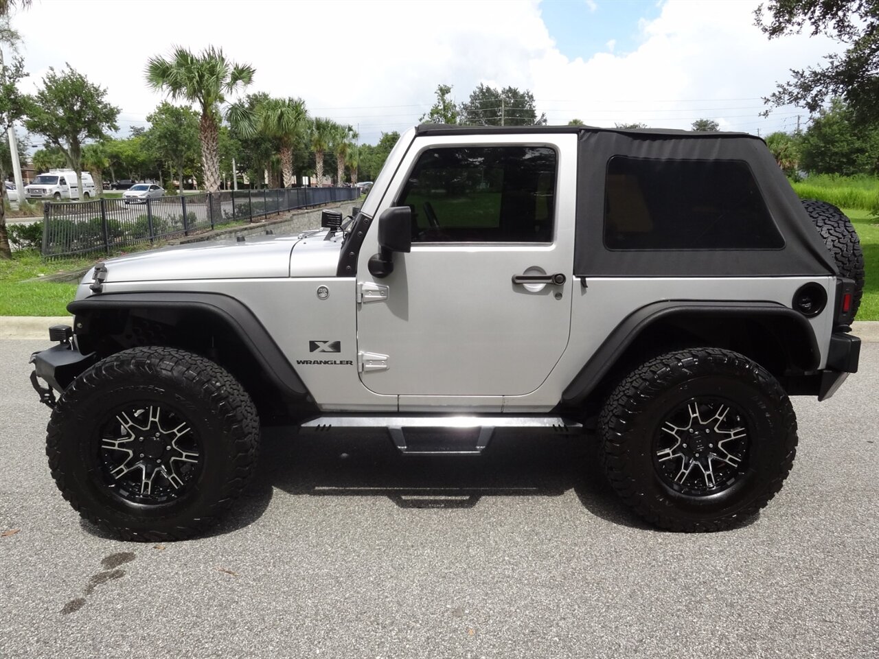 2009 Jeep Wrangler X Lifted - Photo 19 - Deland, FL 32720