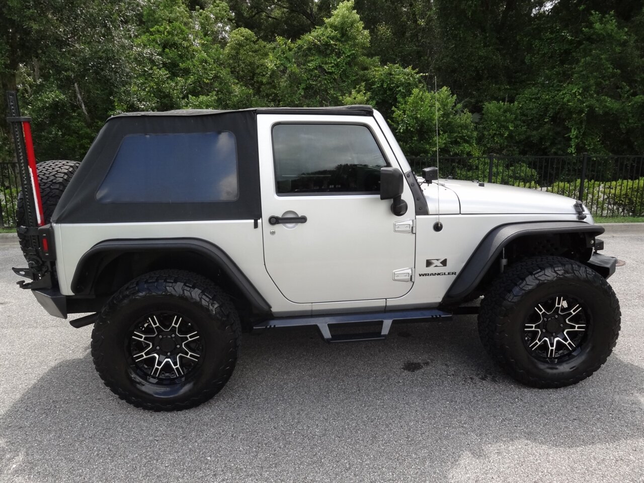 2009 Jeep Wrangler X Lifted - Photo 18 - Deland, FL 32720