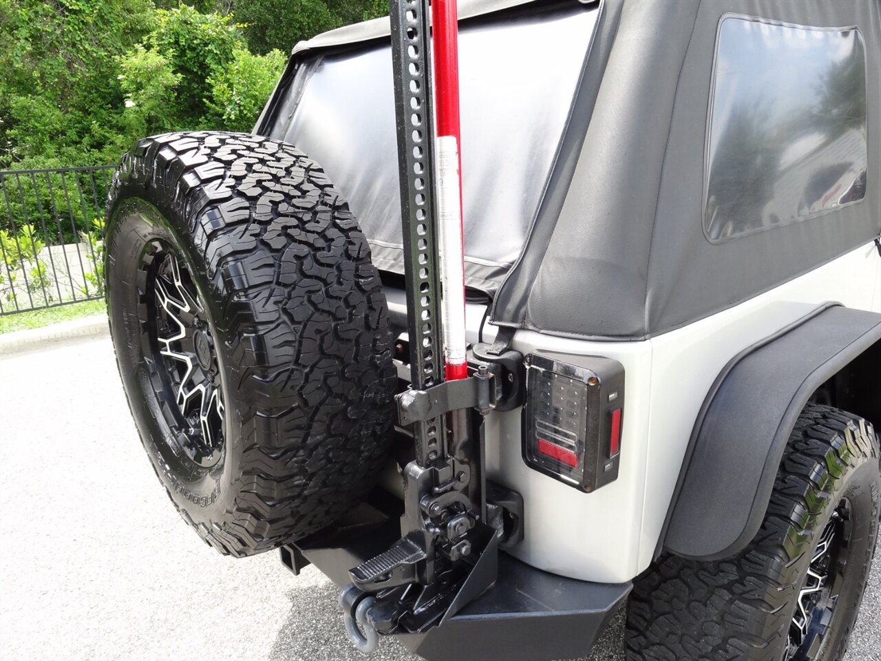 2009 Jeep Wrangler X Lifted - Photo 24 - Deland, FL 32720