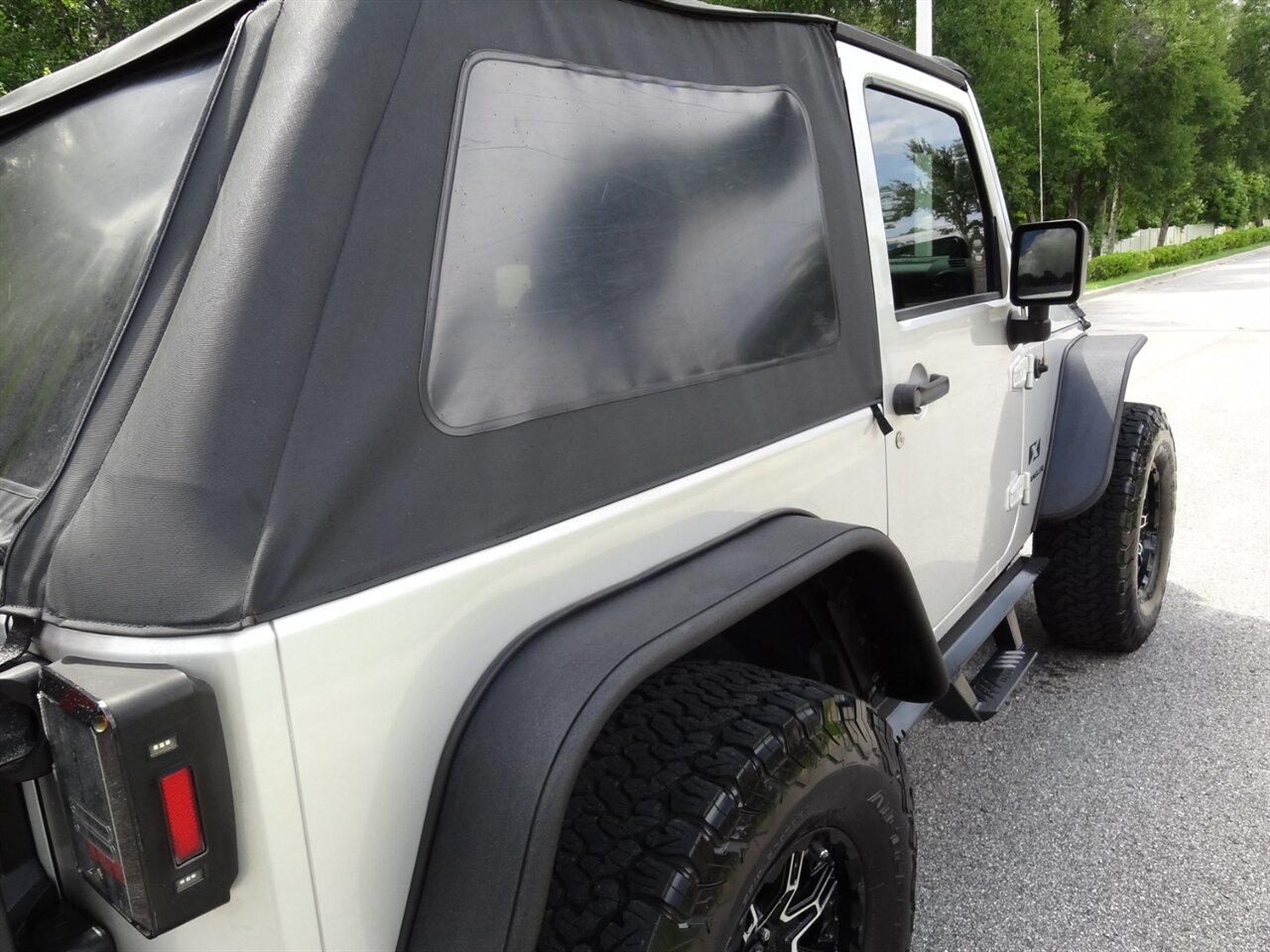 2009 Jeep Wrangler X Lifted - Photo 21 - Deland, FL 32720