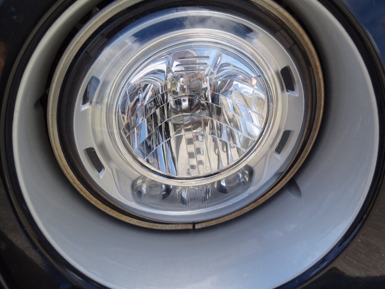 2017 Jeep Wrangler Unlimited Sahara - Photo 8 - Deland, FL 32720