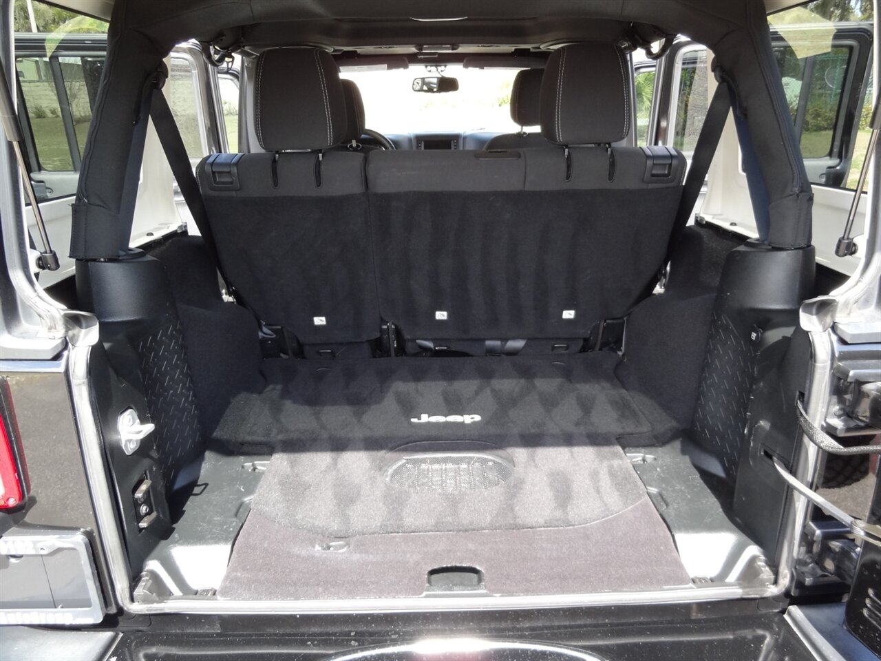 2017 Jeep Wrangler Unlimited Sahara - Photo 44 - Deland, FL 32720