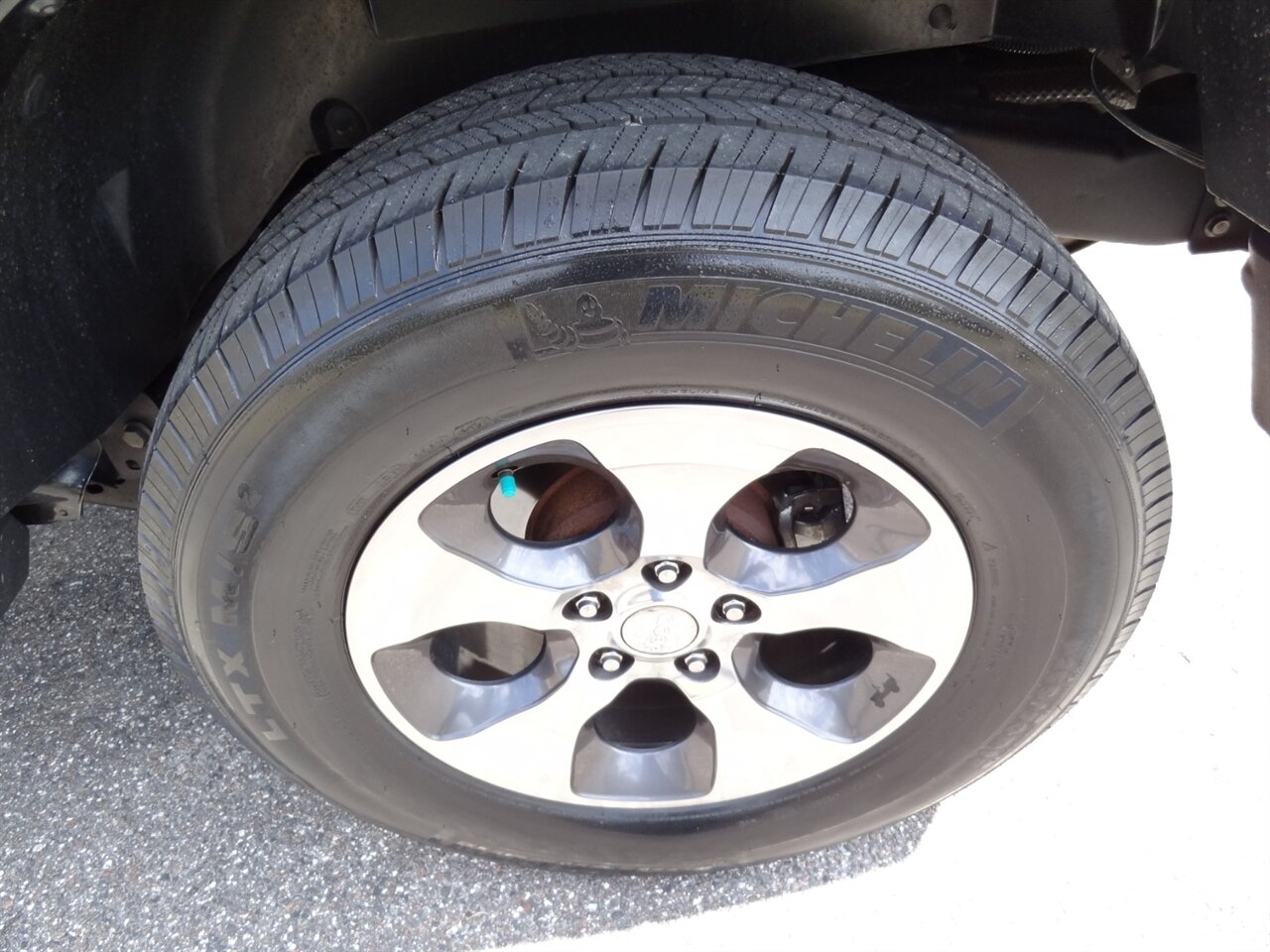 2017 Jeep Wrangler Unlimited Sahara - Photo 29 - Deland, FL 32720