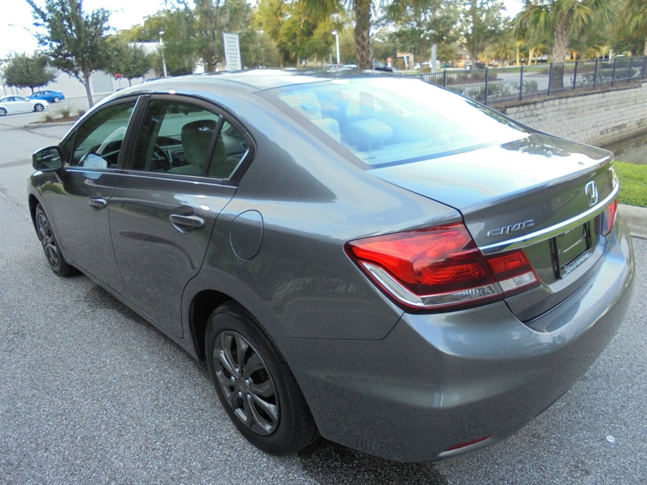 2013 Honda Civic LX   - Photo 4 - Deland, FL 32720