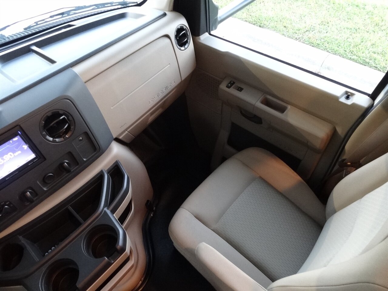 2019 Winnebago Outlook 27D - Photo 54 - Deland, FL 32720