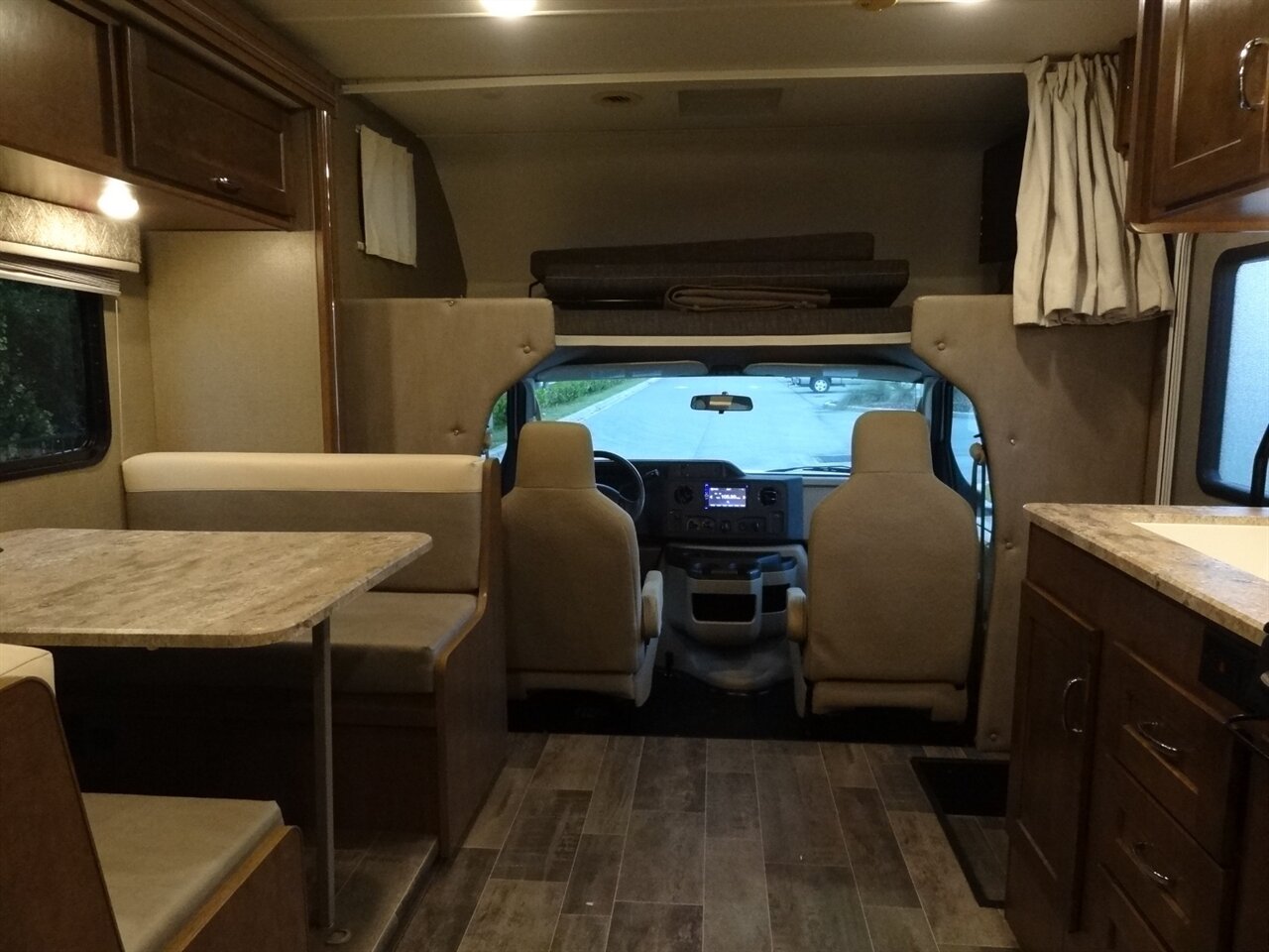 2019 Winnebago Outlook 27D - Photo 86 - Deland, FL 32720