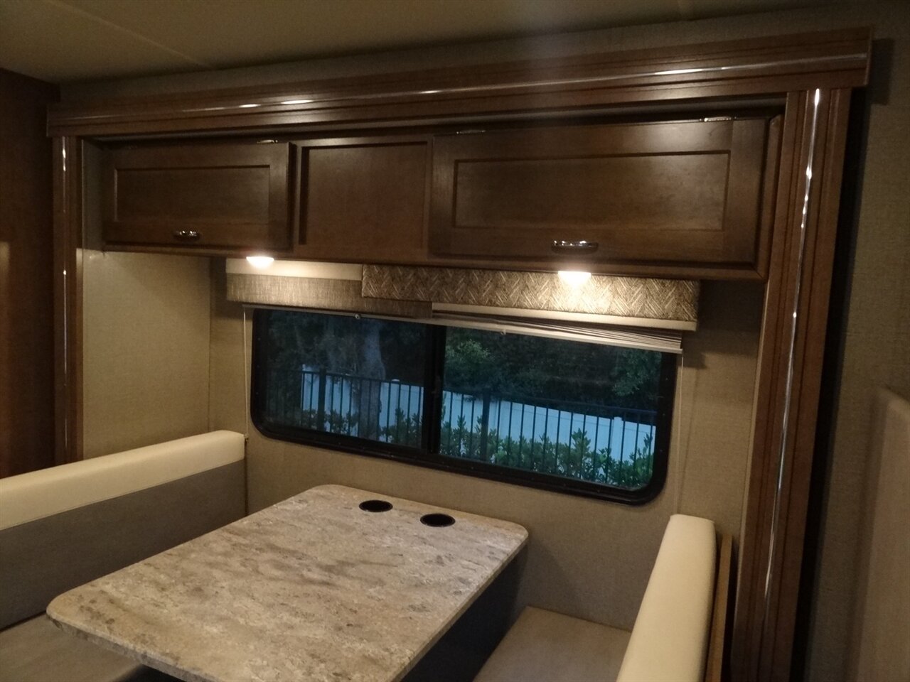 2019 Winnebago Outlook 27D - Photo 57 - Deland, FL 32720