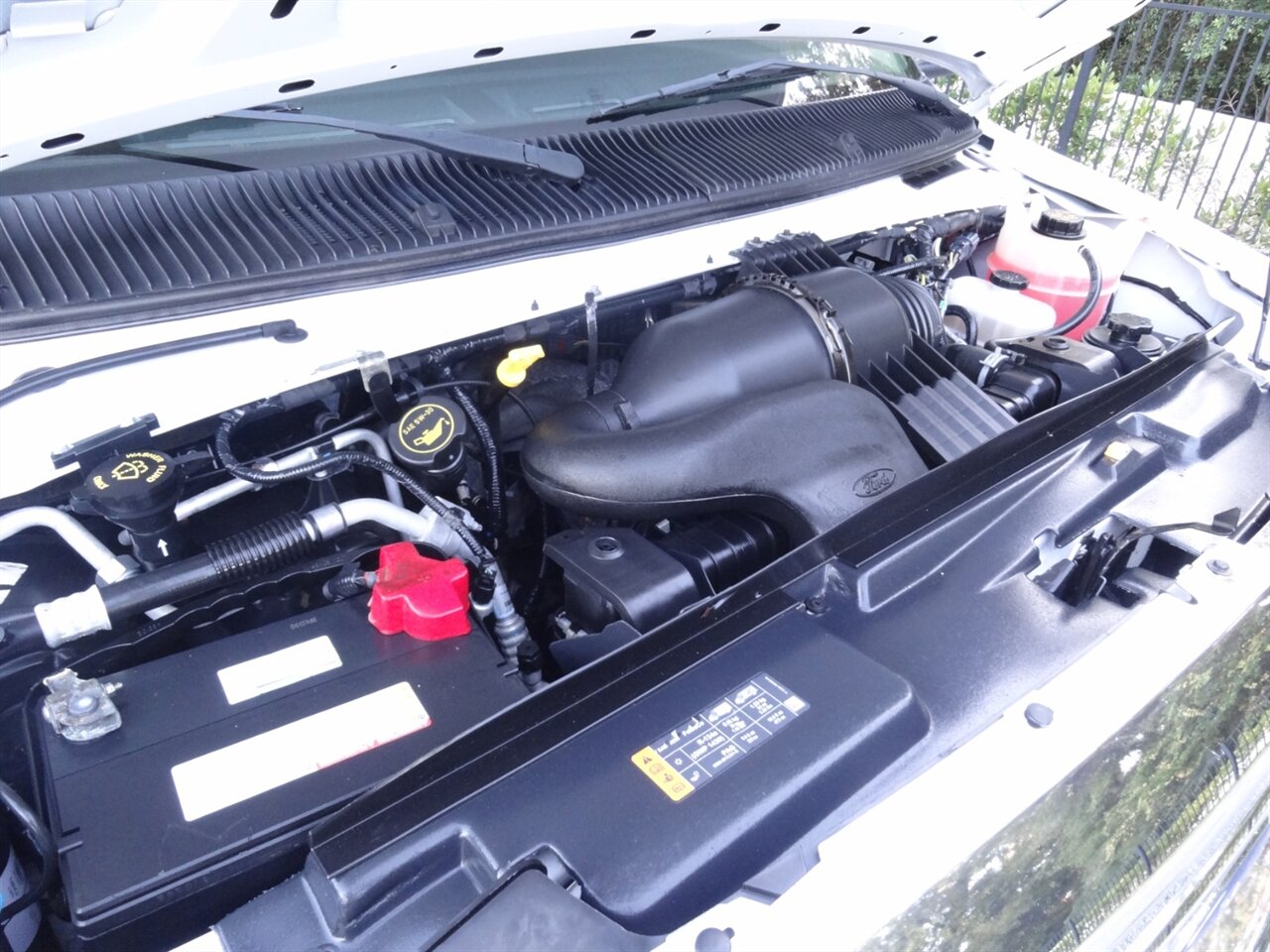 2019 Winnebago Outlook 27D - Photo 24 - Deland, FL 32720