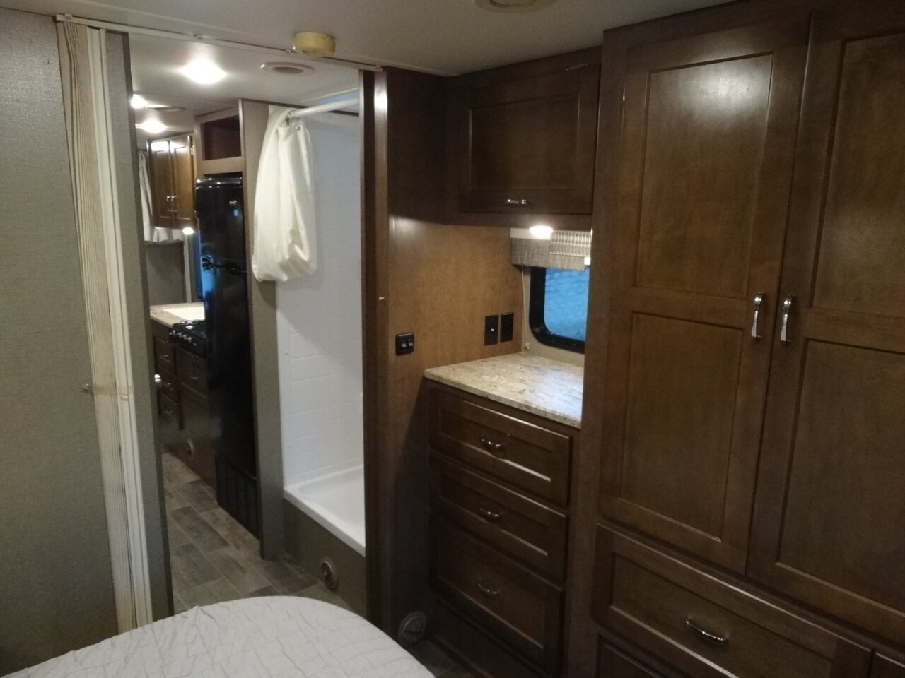 2019 Winnebago Outlook 27D - Photo 83 - Deland, FL 32720