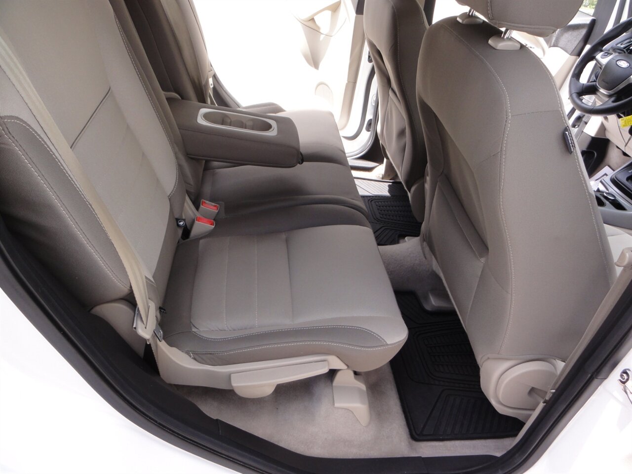 2015 Ford Escape SE - Photo 37 - Deland, FL 32720