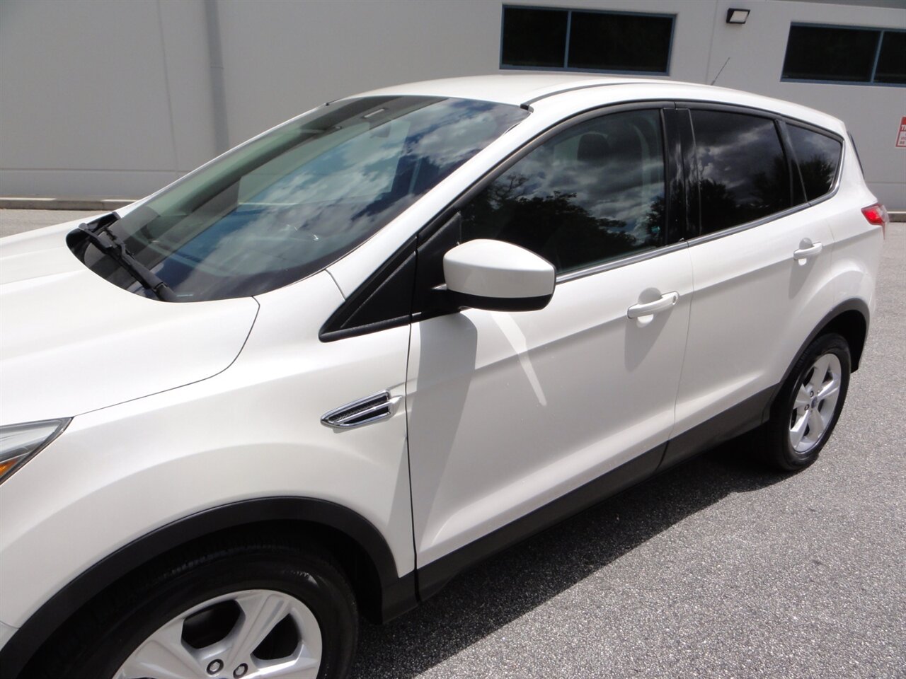 2015 Ford Escape SE - Photo 9 - Deland, FL 32720