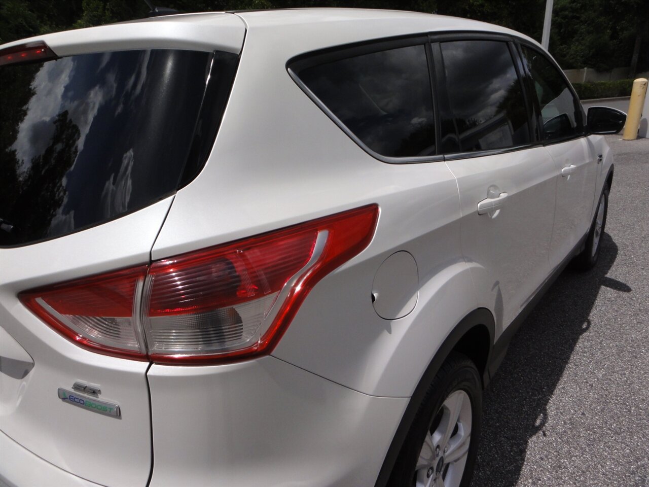 2015 Ford Escape SE - Photo 13 - Deland, FL 32720