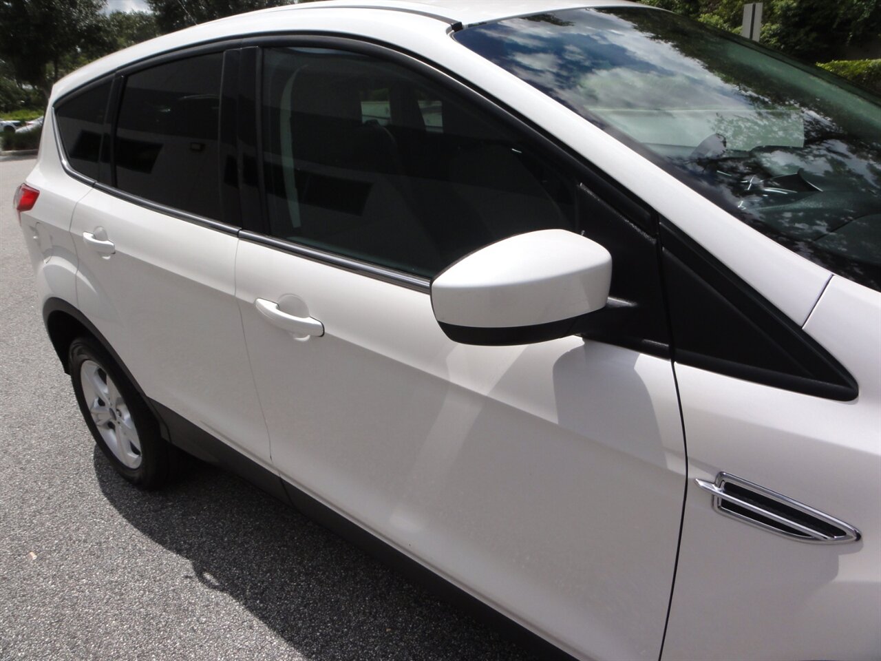 2015 Ford Escape SE - Photo 10 - Deland, FL 32720